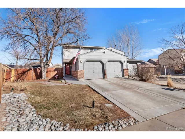 MLS: 9418117 Condo For Sale