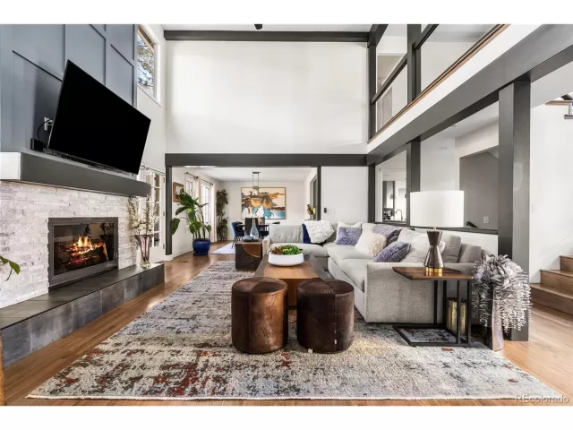 MLS: 9418594 Condo For Sale