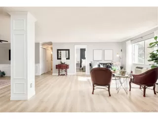 Photo #4: 9419373 Listing