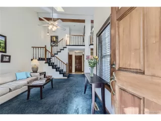 Photo #4: 9419825 Listing