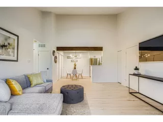 Photo #2: 9419877 Listing