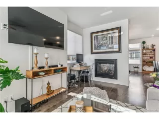 Photo #5: 9420339 Listing