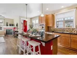 Photo #5: 9421081 Listing 