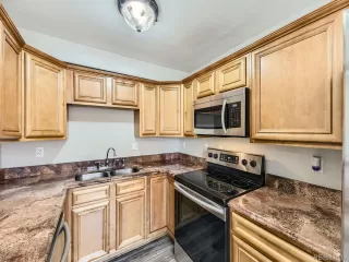 Photo #5: 9422613 Listing 