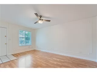 Photo #4: 9424671 Listing