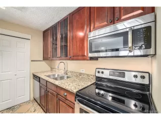 Photo #2: 9424961 Listing 