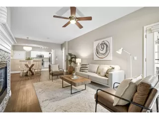 Photo #2: 9425742 Listing