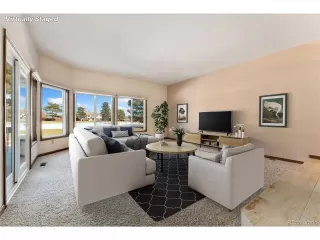 Photo #5: 9428452 Listing