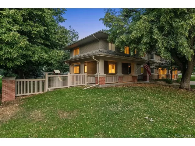 MLS: 9428916 Condo For Sale