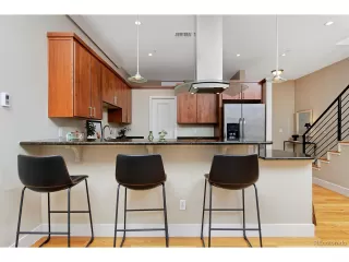 Photo #6: 9433034 Listing