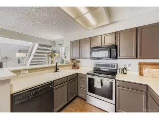 Photo #6: 9433418 Listing 