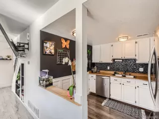 Photo #5: 9434783 Listing 