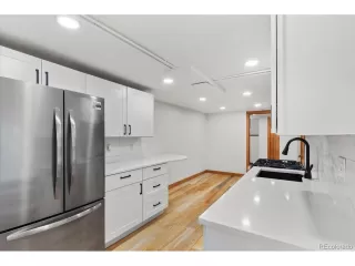 Photo #3: 9435614 Listing