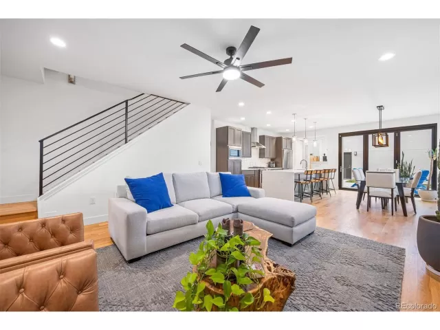 MLS: 9436137 Condo For Sale