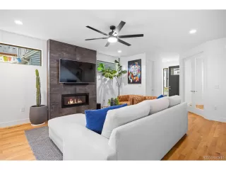 Photo #6: 9436137 Listing