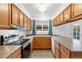 Photo #6: 9437184 Listing