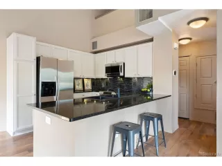 Photo #3: 9439182 Listing