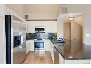 Photo #6: 9439182 Listing