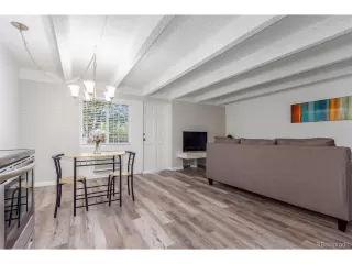 Photo #4: 9439456 Listing