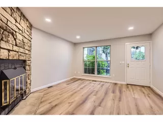 Photo #6: 9440223 Listing