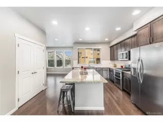 Photo #5: 9440484 Listing 