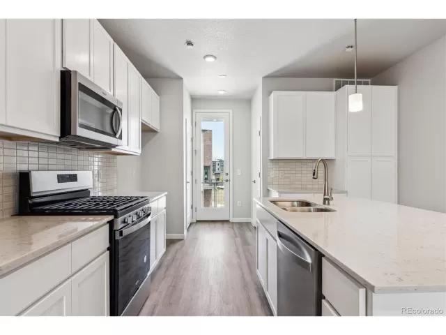 MLS: 9441049 Condo For Sale