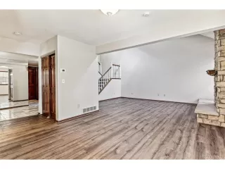 Photo #5: 9454438 Listing