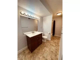 Photo #5: 9454695 Listing