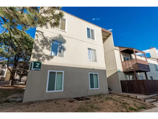 MLS: 9454814 Condo For Sale