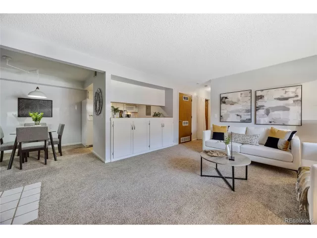 MLS: 9456114 Condo For Sale