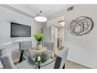 Photo #5: 9456114 Listing