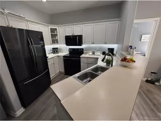 Photo #2: 9457012 Listing