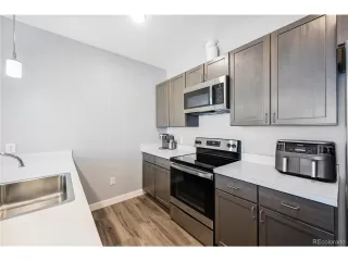 Photo #3: 9458250 Listing