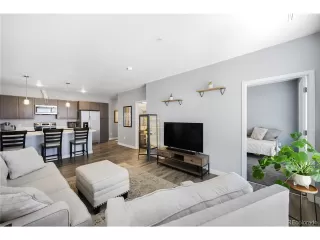 Photo #6: 9458250 Listing