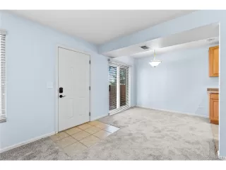 Photo #5: 9458459 Listing