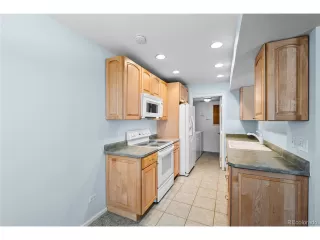 Photo #6: 9458459 Listing