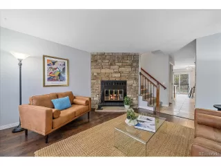 Photo #4: 9459323 Listing