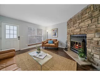 Photo #6: 9459323 Listing