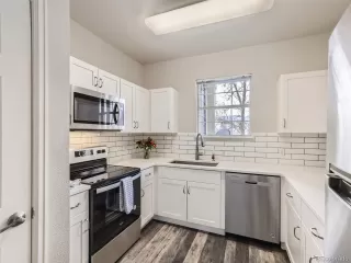 Photo #3: 9460679 Listing