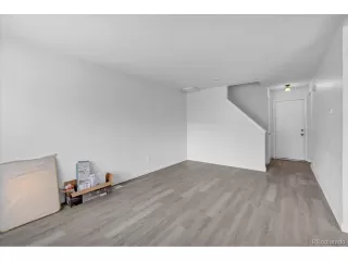 Photo #5: 9461146 Listing