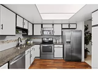 Photo #4: 9462034 Listing