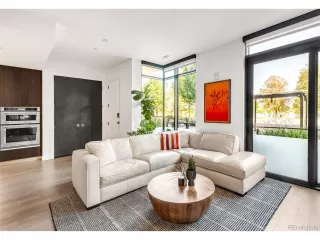 Photo #4: 9464213 Listing 