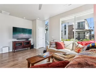 Photo #4: 9466557 Listing
