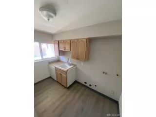 Photo #5: 9468077 Listing