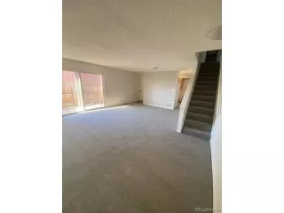 Photo #6: 9468077 Listing