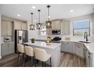 Photo #6: 9470920 Listing