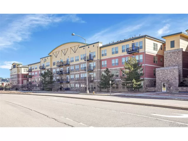 MLS: 9471077 Condo For Sale