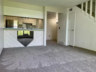 Photo #2: 9473837 Listing