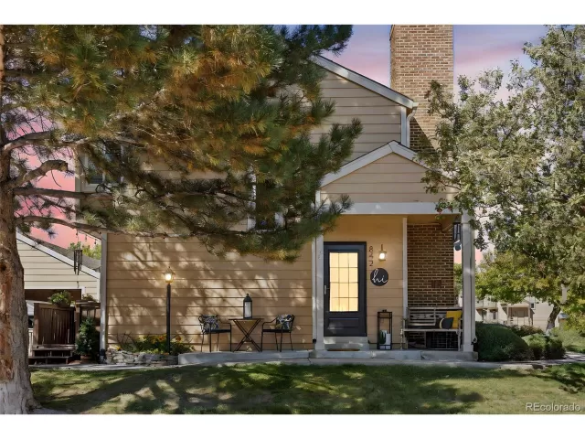 MLS: 9474912 Condo For Sale