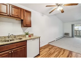 Photo #3: 9476979 Listing